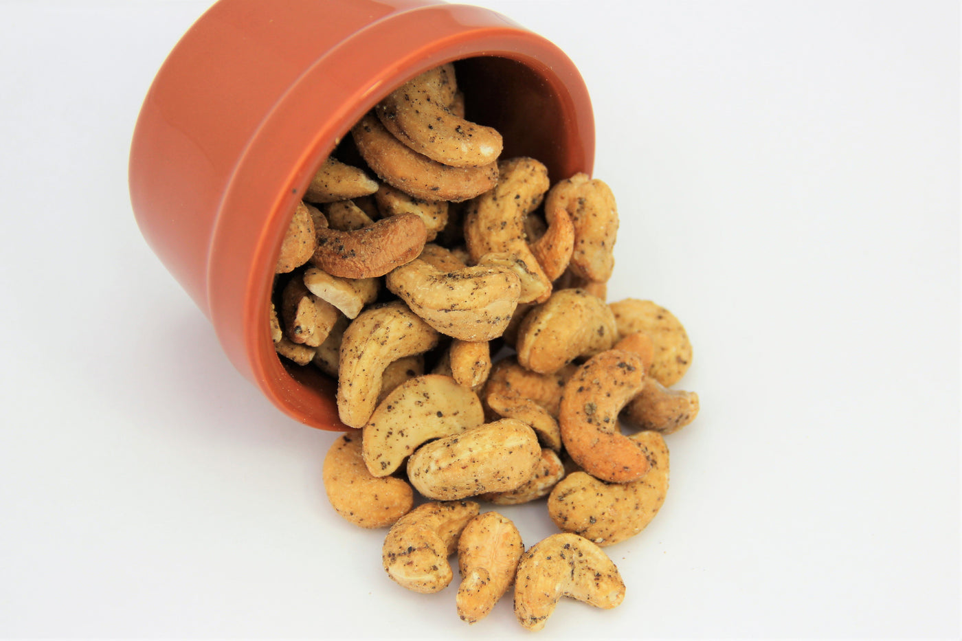 Black Pepper Cashews 41g X 12 pieces